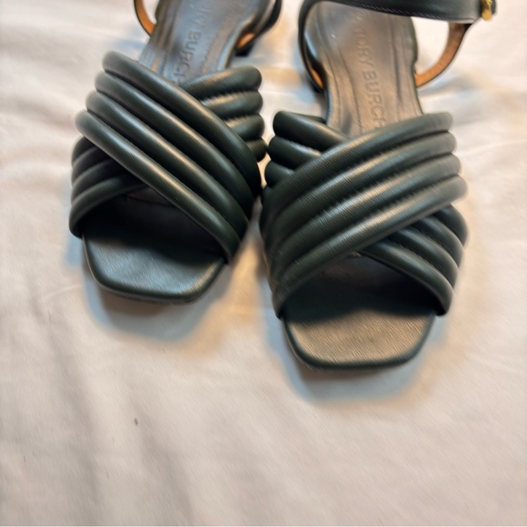 Tory Burch Black Leather Crisscross Sandals Size 8.5M - Picture 2 of 8